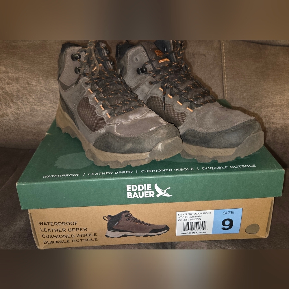 Eddie Bauer Men's Brown Outdoor Boots - MISSING EYELET